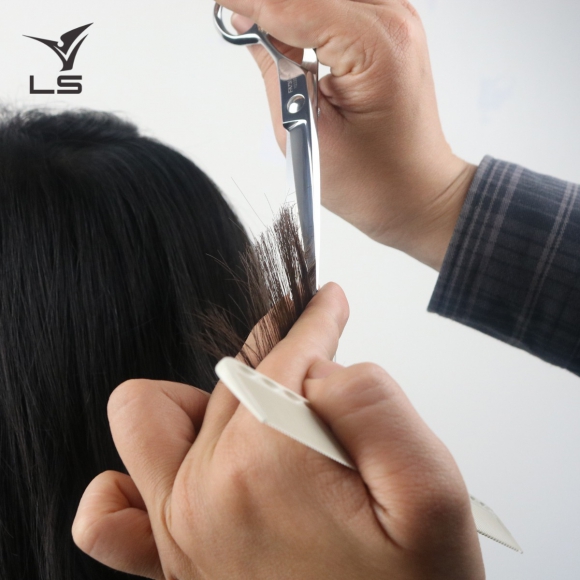Thế nào là một cây kéo cắt tóc đạt chuẩn? Thế nào là một cây kéo cắt tóc đạt chuẩn?